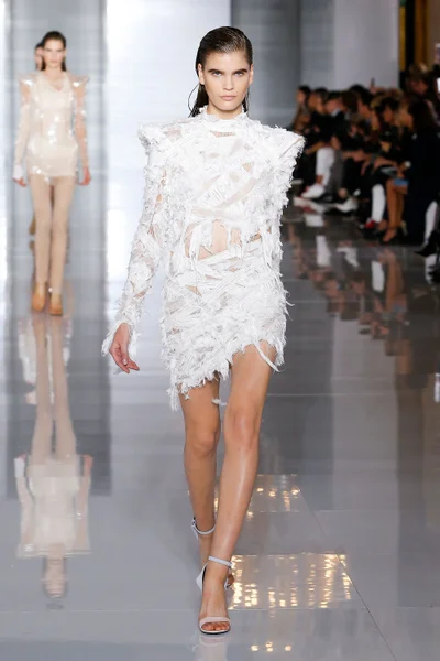 Look 38